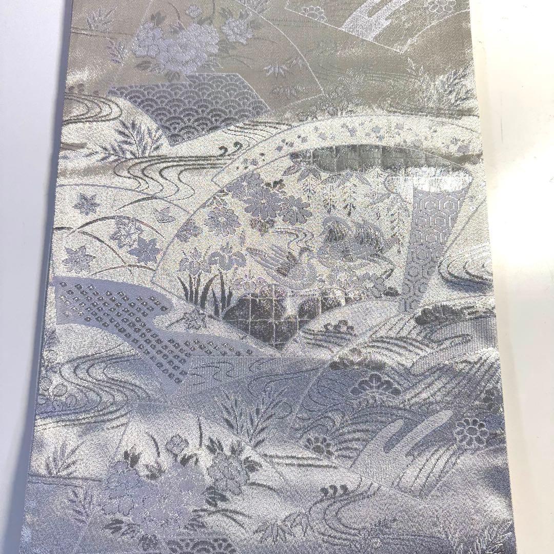 5k3009 袋帯　絹　プラチナ銀箔二重織　鴛鴦　銀色　白　花柄　和装　着物
