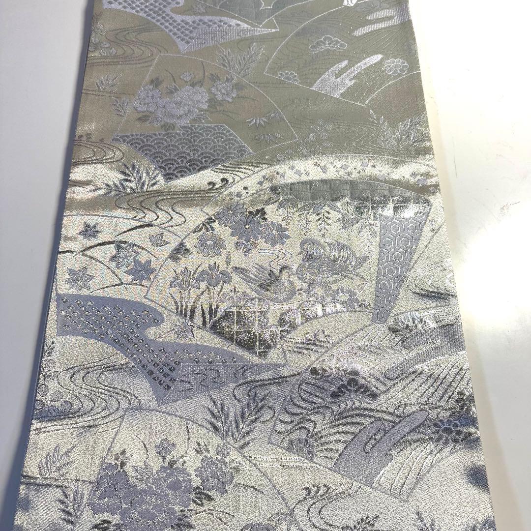 5k3009 袋帯　絹　プラチナ銀箔二重織　鴛鴦　銀色　白　花柄　和装　着物