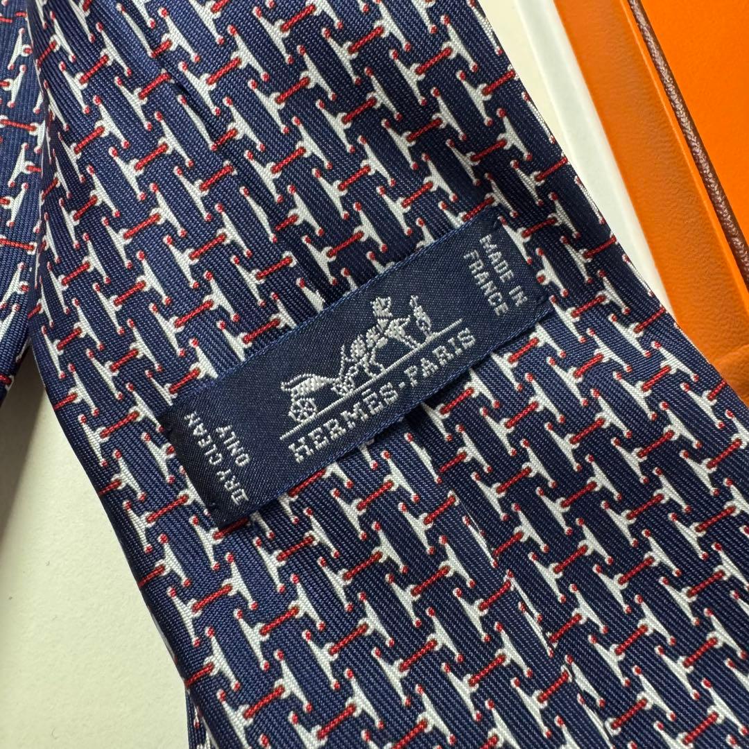 未使用 近年タグ HERMES エルメス H柄 馬具モチーフ ネクタイ ネイビー