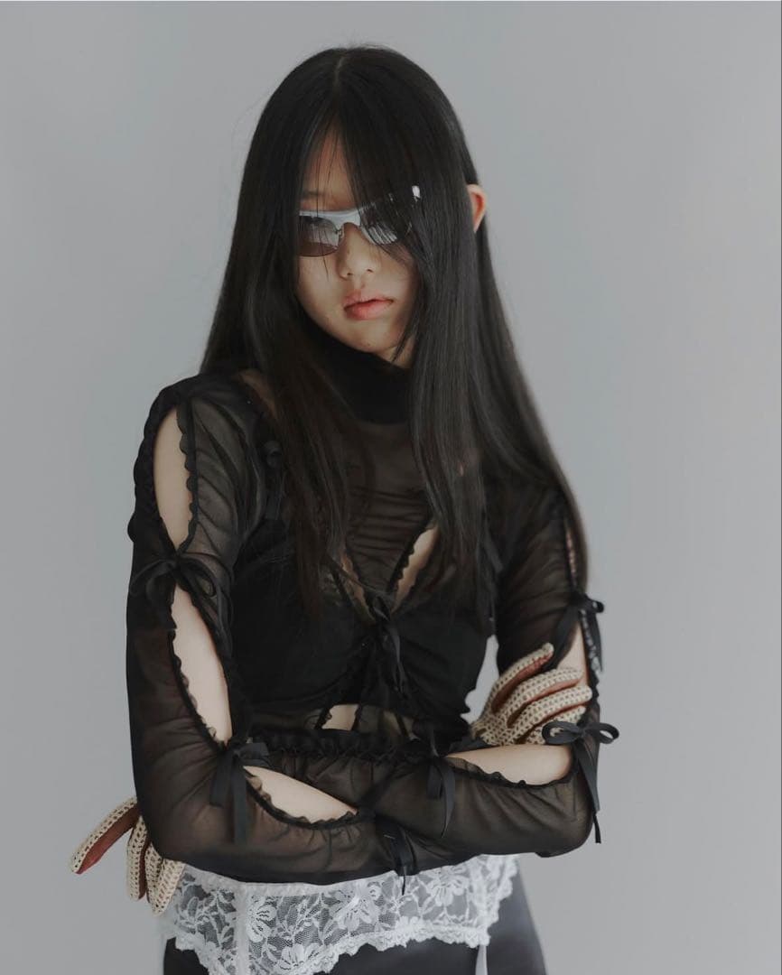 litmus her praha リボントップス