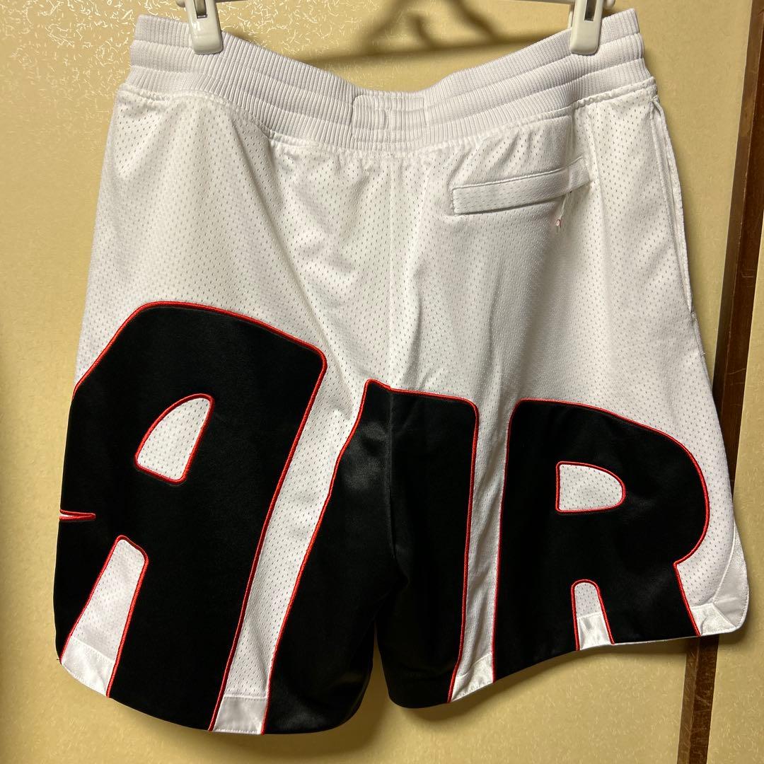 NIKE エアモアアップテンポ（モアテン）ハーフパンツ