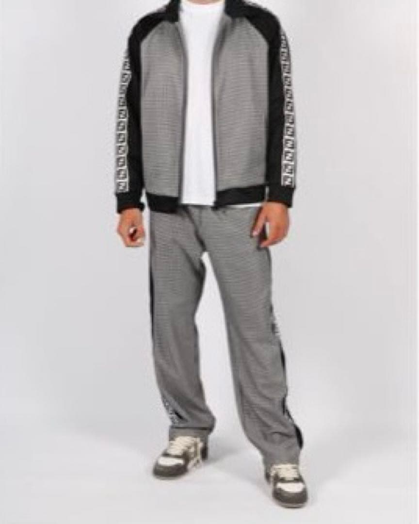 FENDI フェンディ　ロゴライン　千鳥柄　パンツ