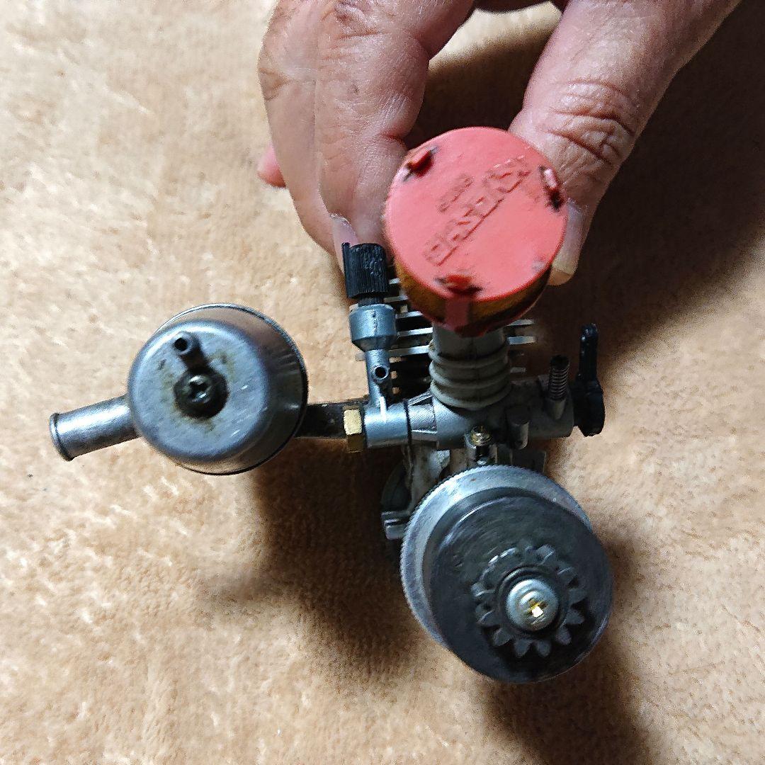 ラジコン エンジンカー 1/10 スカイライン 予備エンジン付き