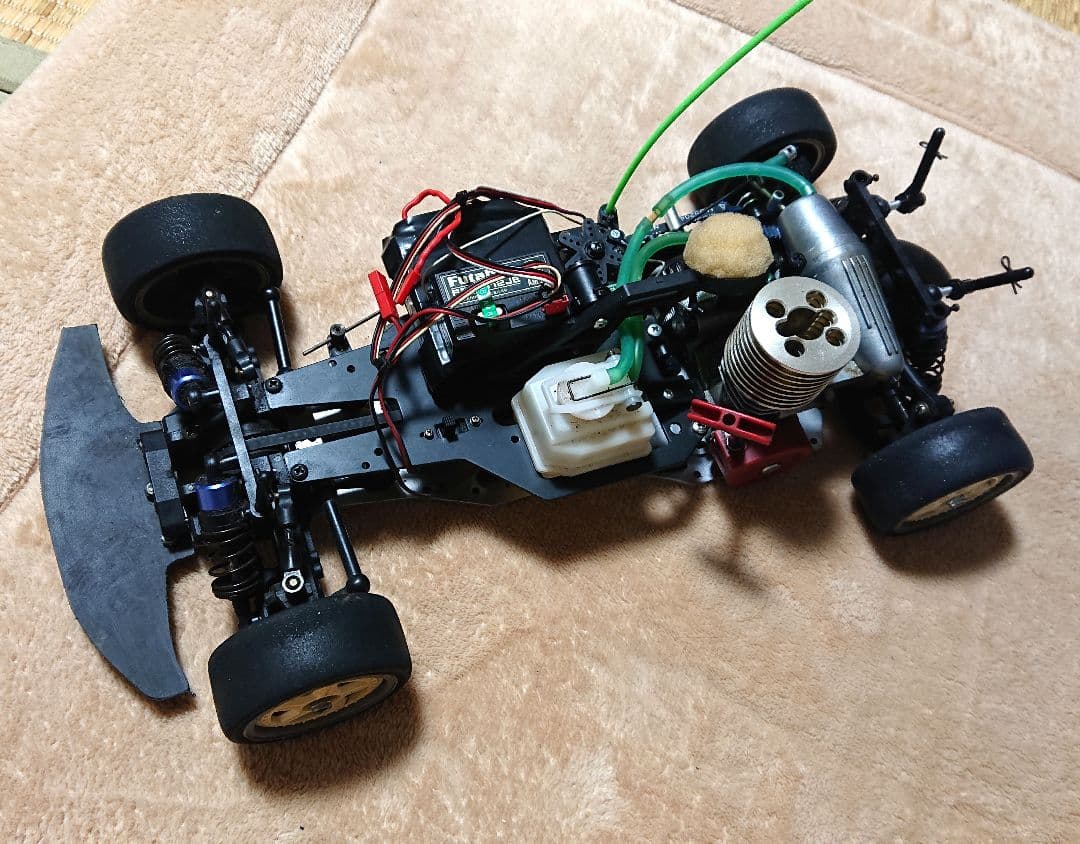 ラジコン エンジンカー 1/10 スカイライン 予備エンジン付き