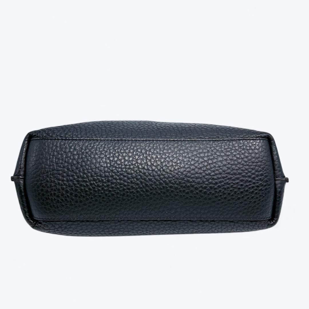 ❣️FURLA メンズ GIOVE M トート チャーム付き レザーバッグ