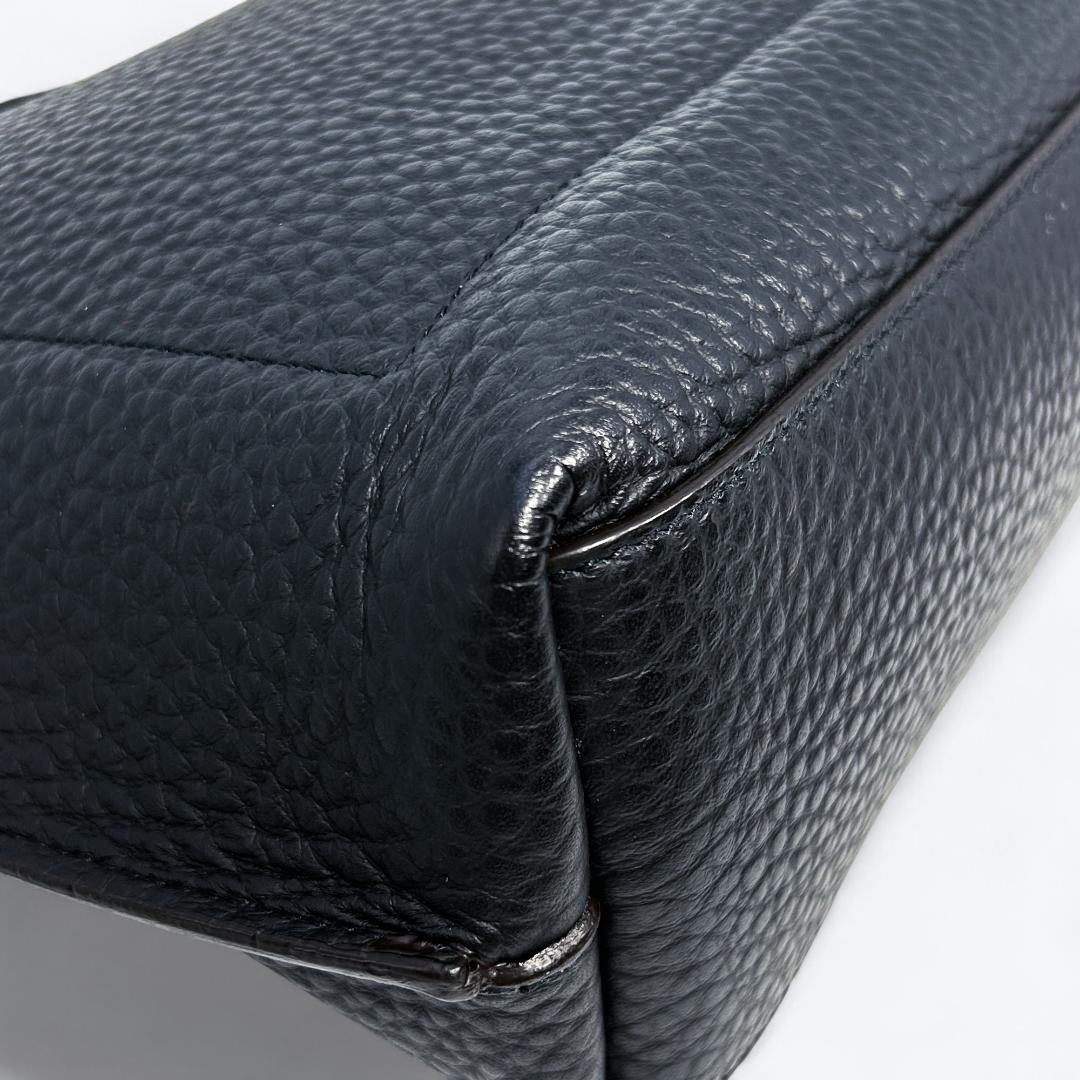 ❣️FURLA メンズ GIOVE M トート チャーム付き レザーバッグ