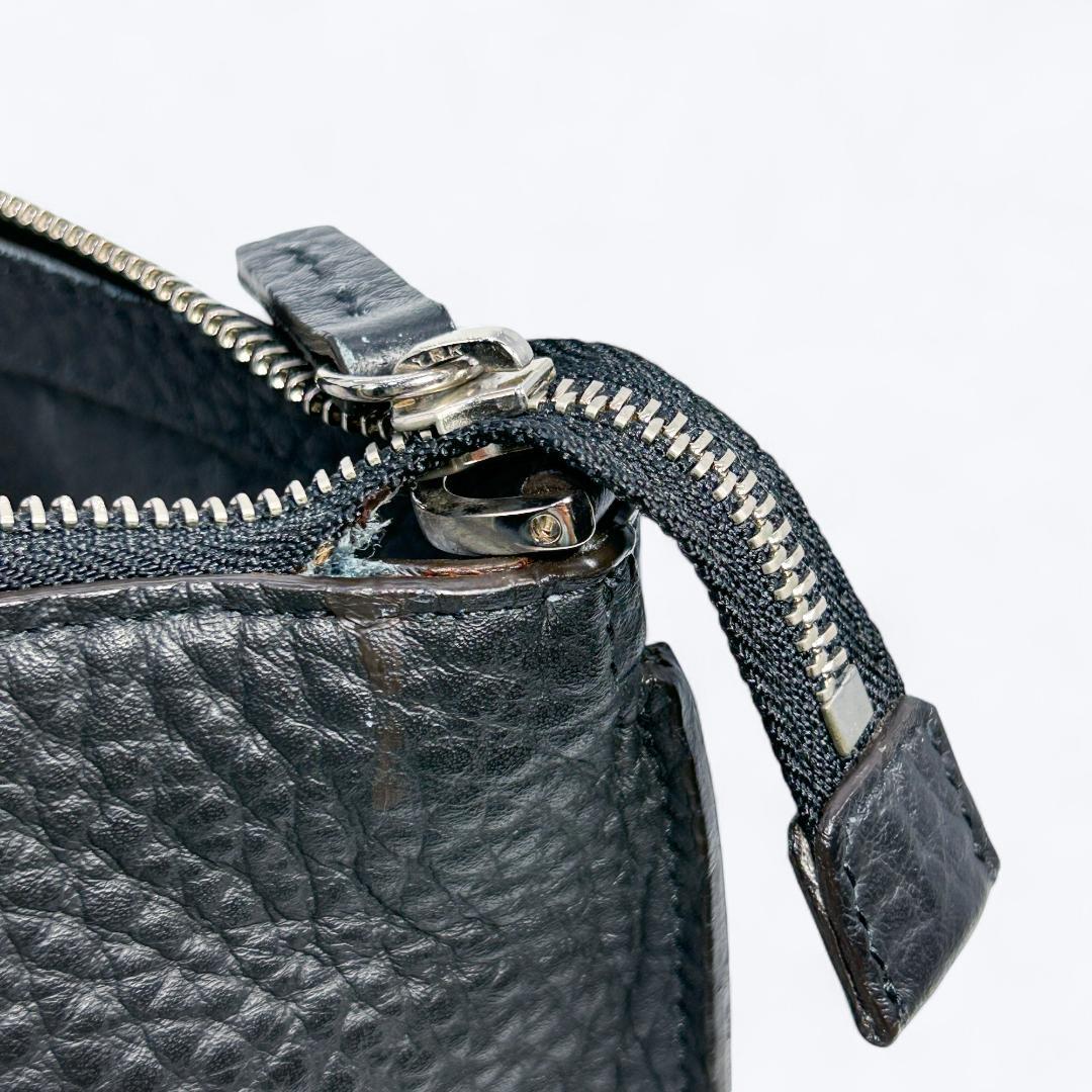 ❣️FURLA メンズ GIOVE M トート チャーム付き レザーバッグ