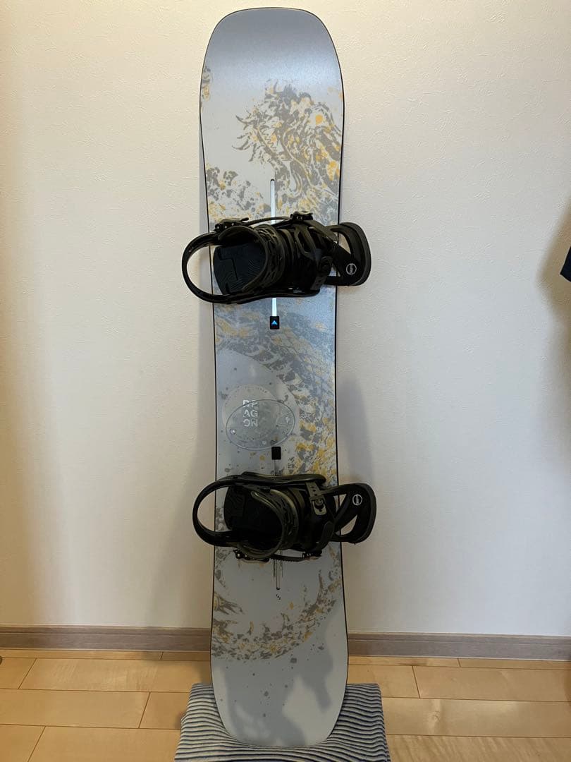 スノーボード　スノボ　ボード　バートン　142cm ドラゴン
