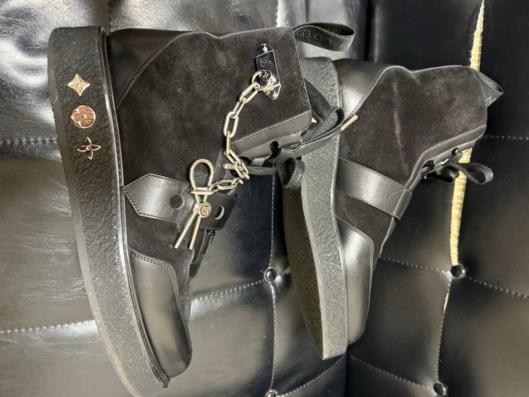 激安名作❗️ルイヴィトン　レザー×スウェード×チェーンブーツ