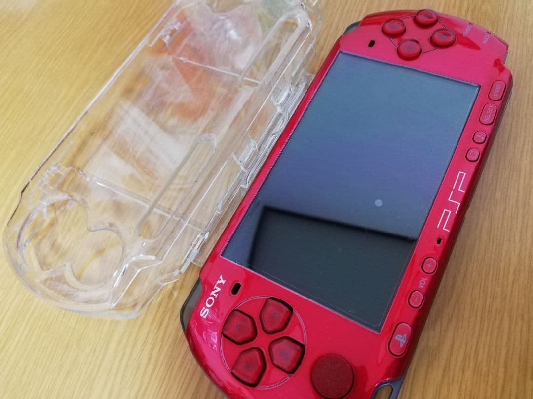 ケース.カセット付き！PSP 　レッド