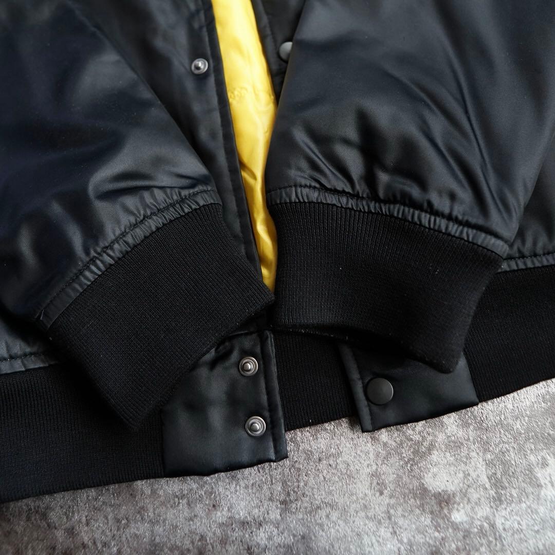 JORDAN スタジャン 中綿入 刺繍デザイン　ブラック