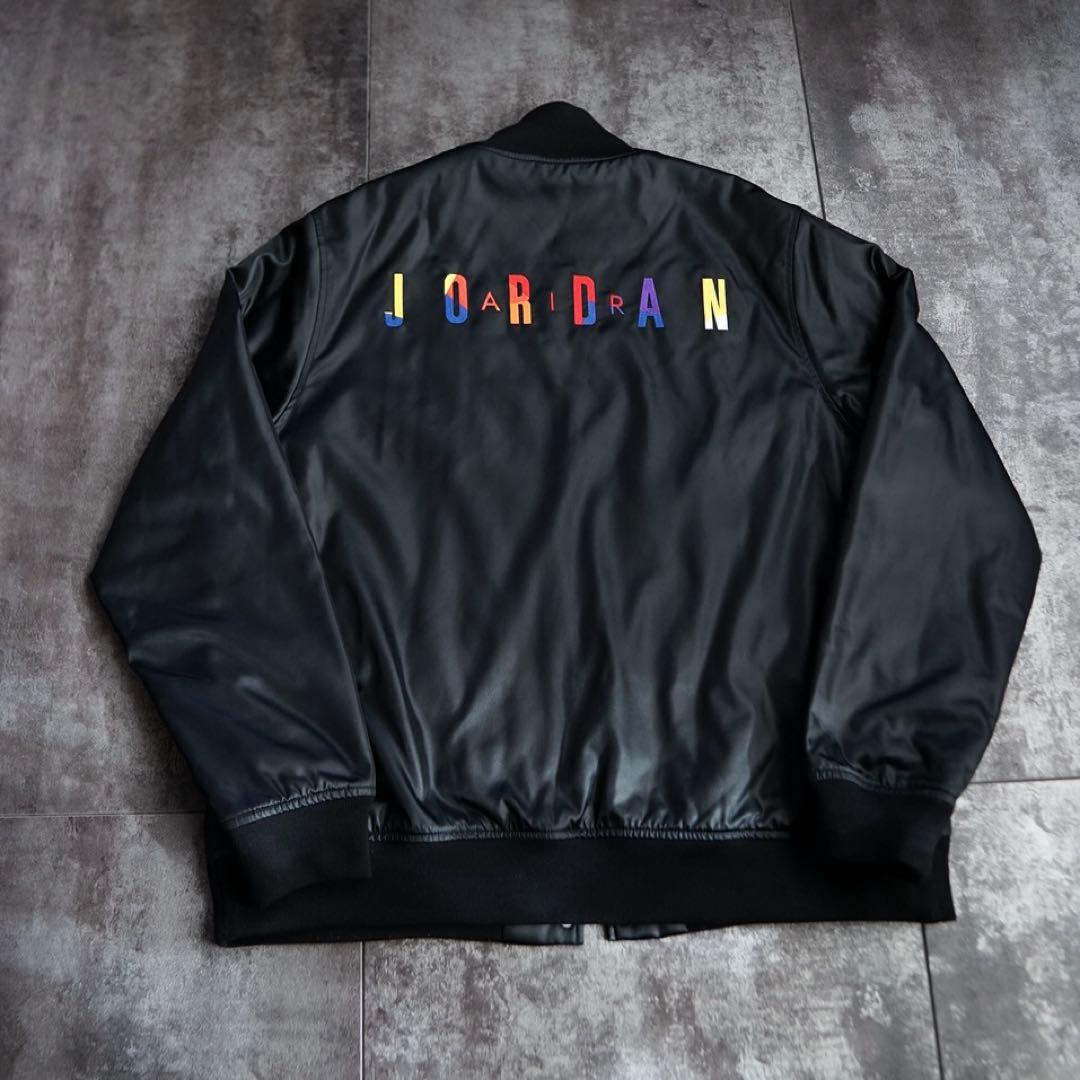 JORDAN スタジャン 中綿入 刺繍デザイン　ブラック