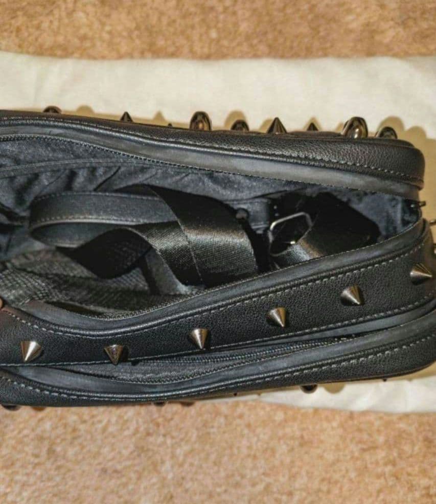 韓国発 新品未使用 『crision』GOLF ラウンドバッグ