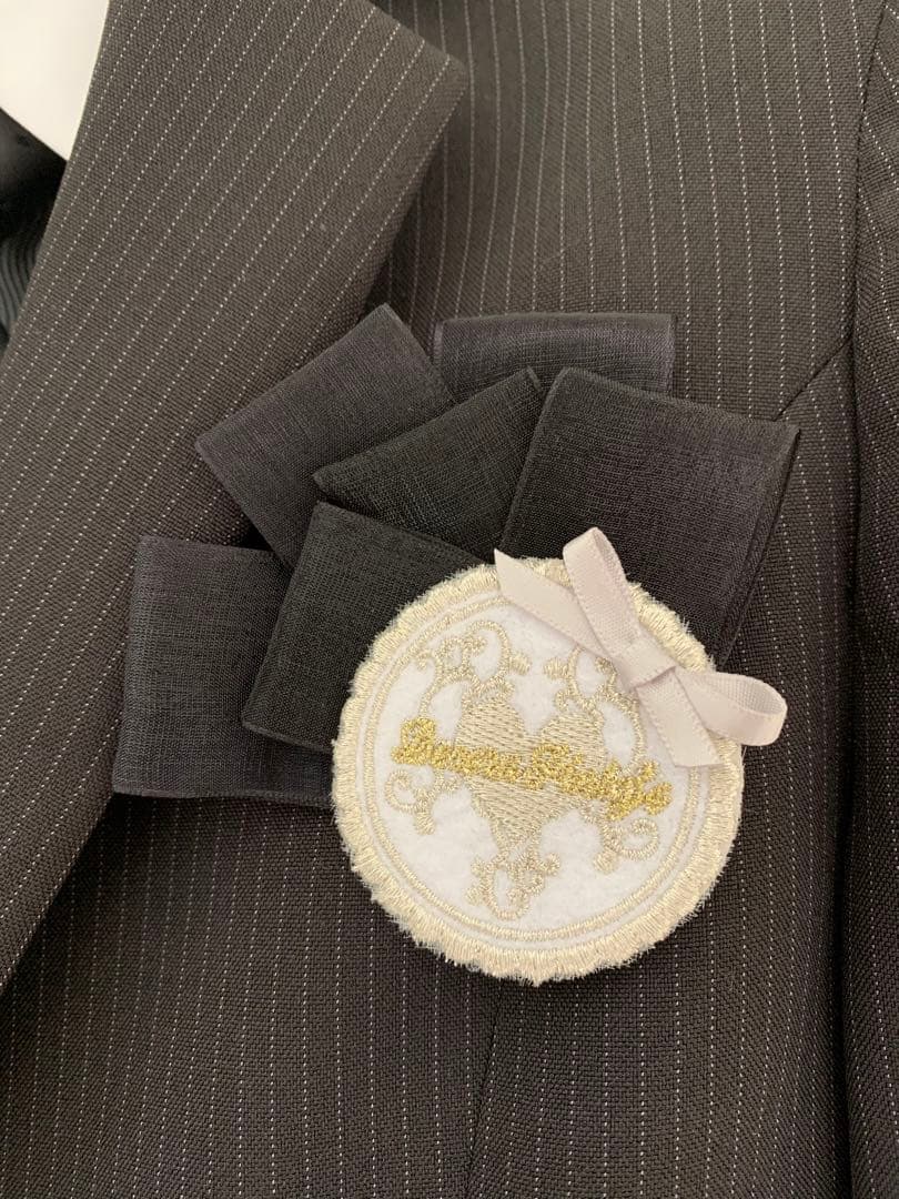 150cm キュロット スーツ グレーストライプスーツ（ブローチ付き）