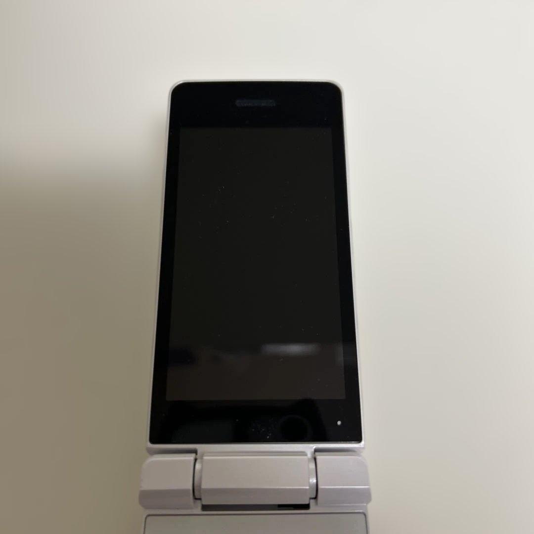 ソフトバンク AQUOS ケータイ4 (A205SH、白)