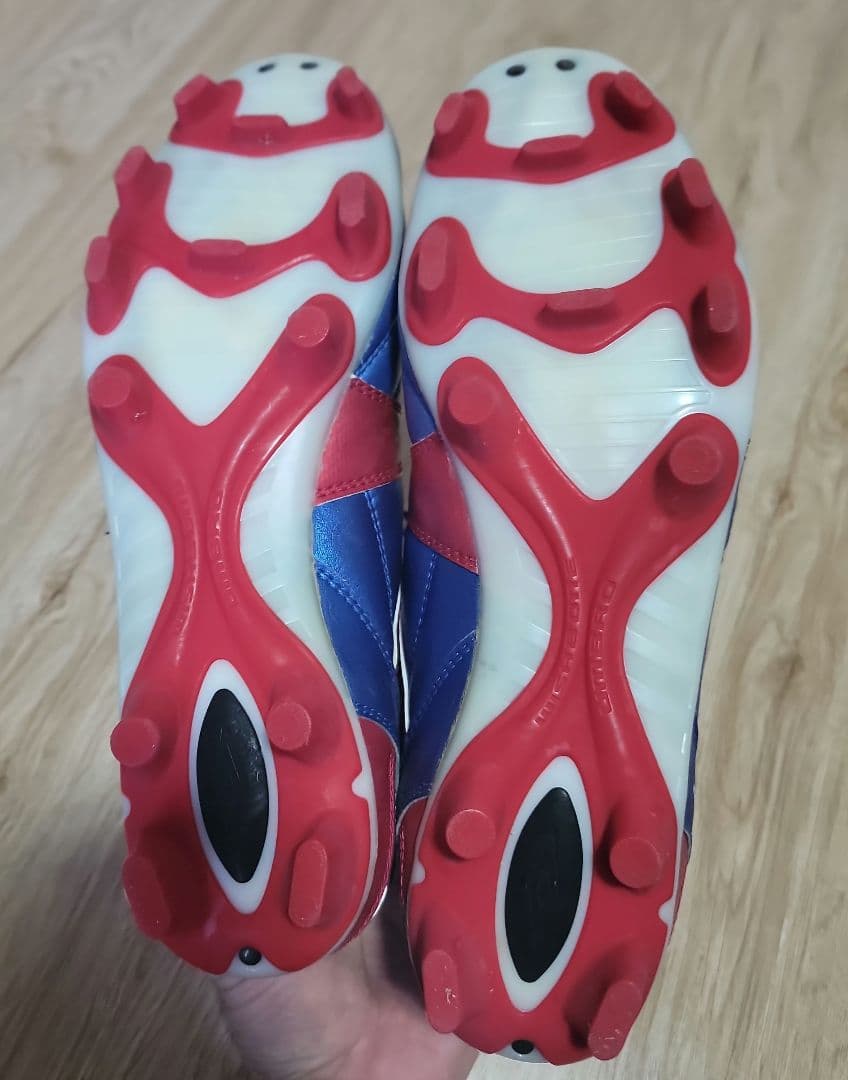 アクセレイターSJ III 27.5 サッカースパイク アンブロ