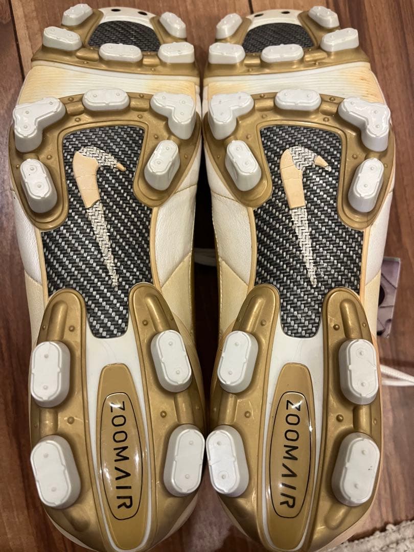 Nike R10 サッカーシューズ ホワイト/ゴールド ロナウジーニョ 28㎝