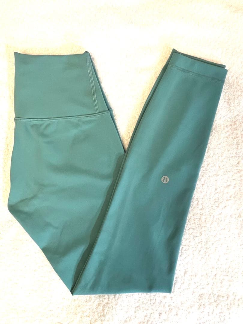 ルルレモン　アラインハイライズレギンス　サイズ4 25インチ　グリーン系