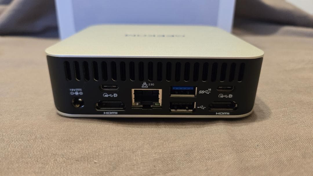 試用のみ「GEEKOM A6」ミニPC Ryzen7 6800H/32+1TB