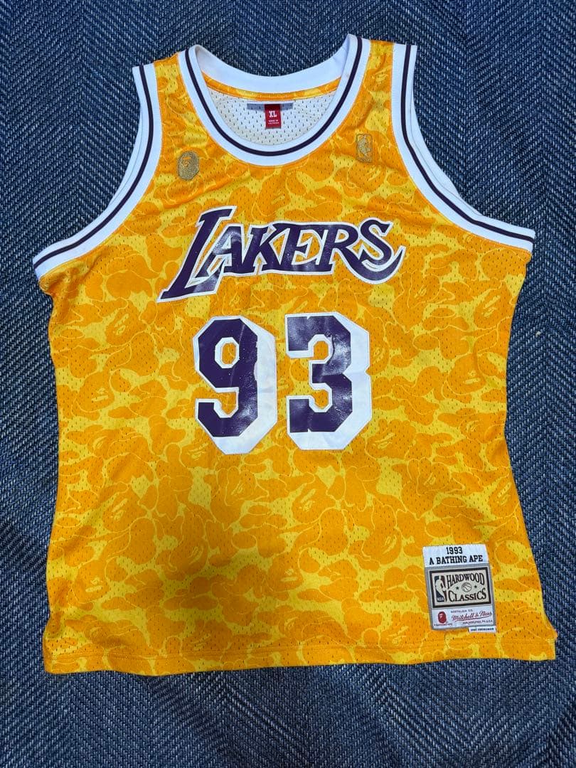 ミッチェルアンドネスコラボ　lakers ユニフォーム　bape