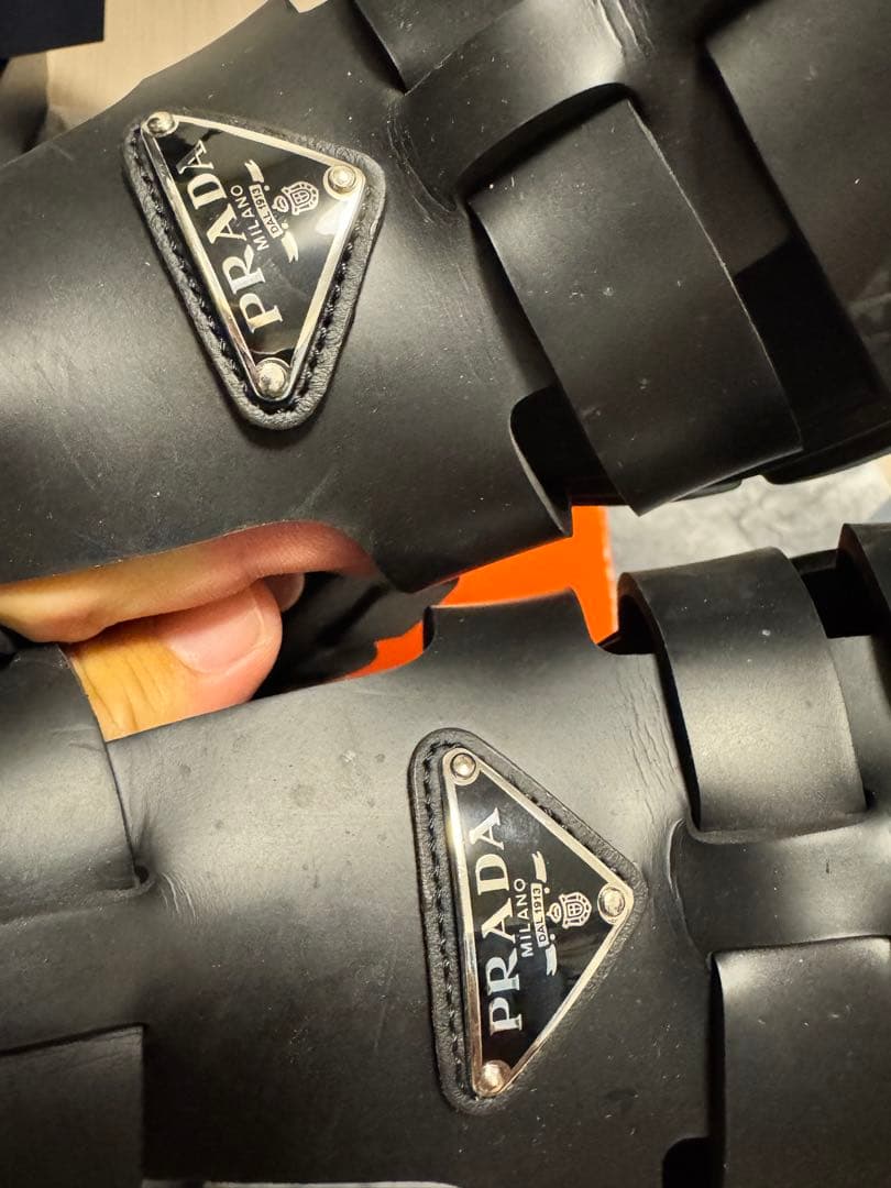 プラダ　PRADA モノリス　ラバーサンダル