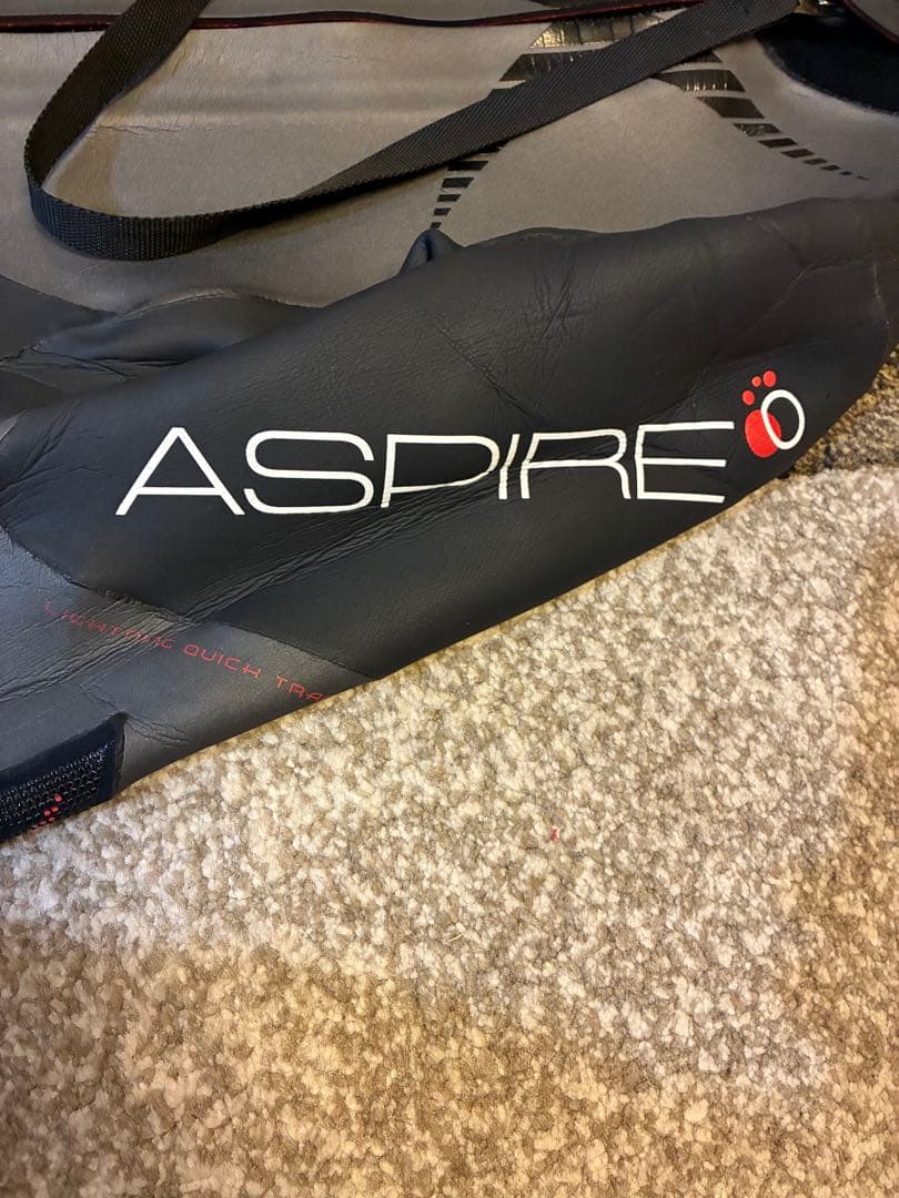 Zoneトライアスロン用ウェットスーツ メンズSM(現在はS〜XS相当)