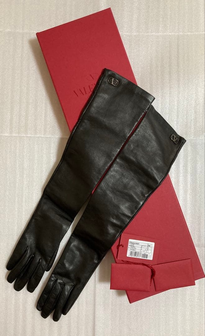 【72時間限定お値下】VALENTINO GARAVANI 黒　ロンググローブ