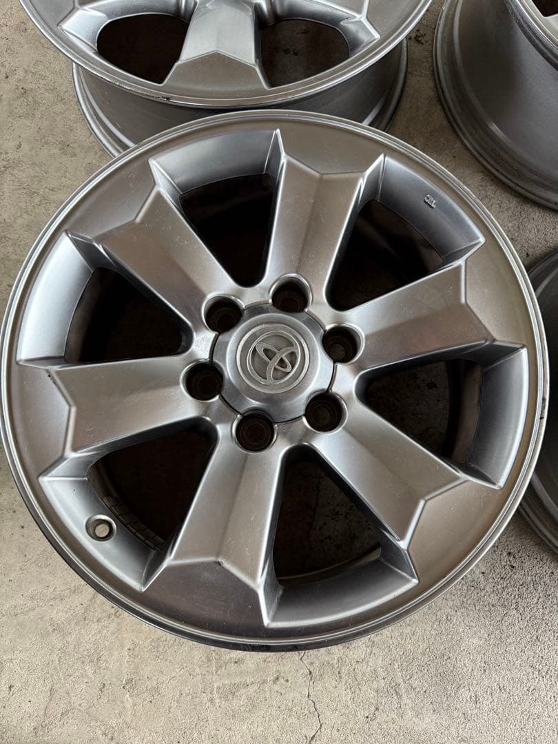 USトヨタ 純正 4ランナー　希少18インチホイール