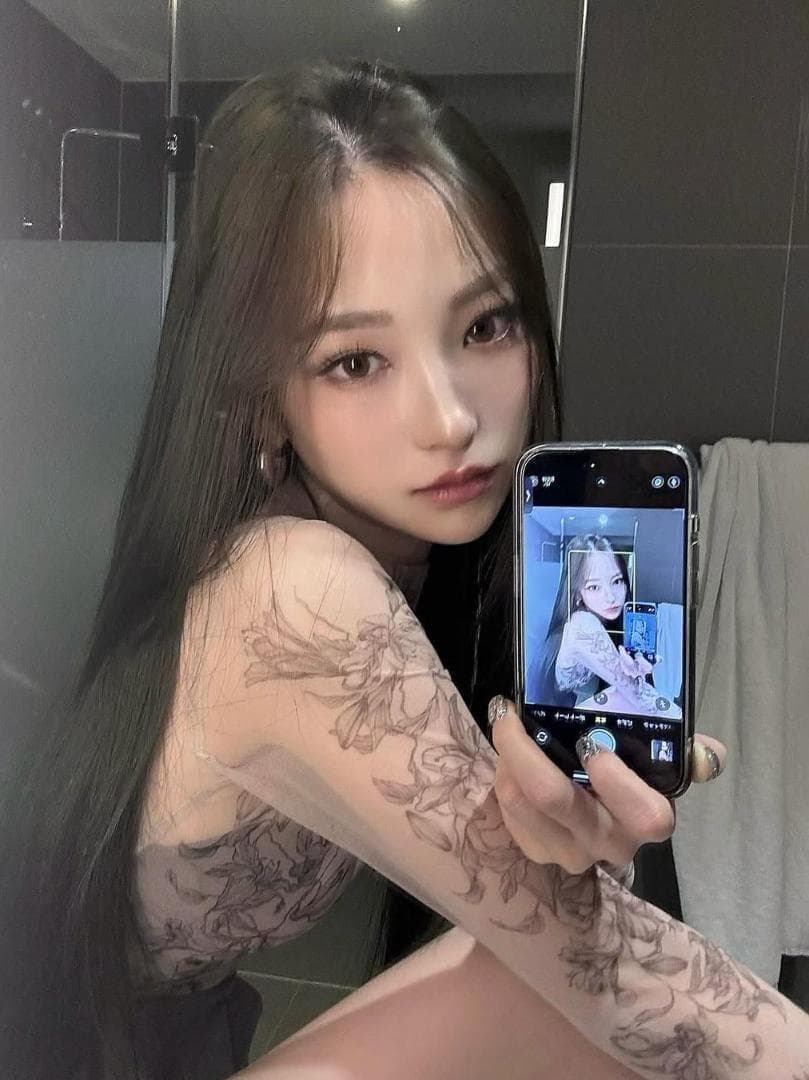 新品 MELT THE LADY Lily tattoo tops black