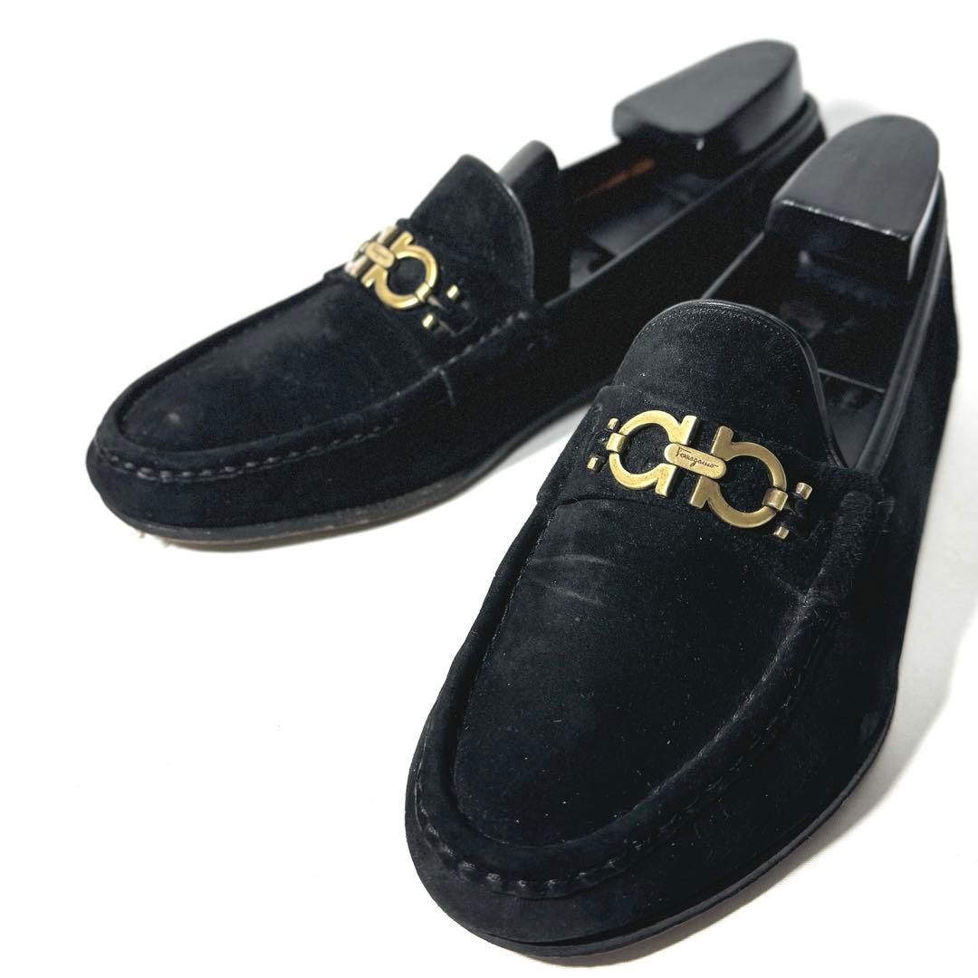 サルヴァトーレフェラガモ ガンチーニ金具 スエード ローファー 黒 9EE 革靴