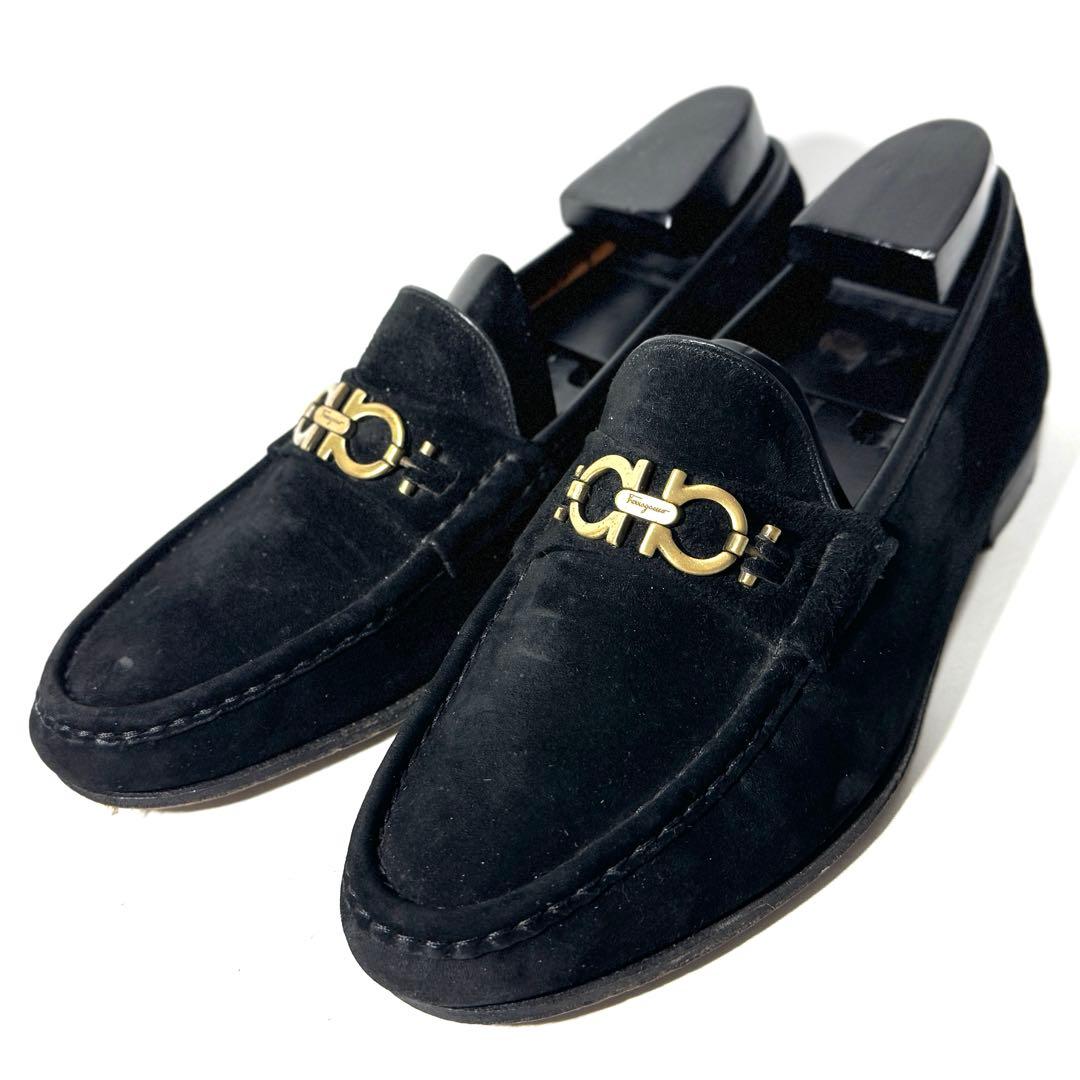サルヴァトーレフェラガモ ガンチーニ金具 スエード ローファー 黒 9EE 革靴