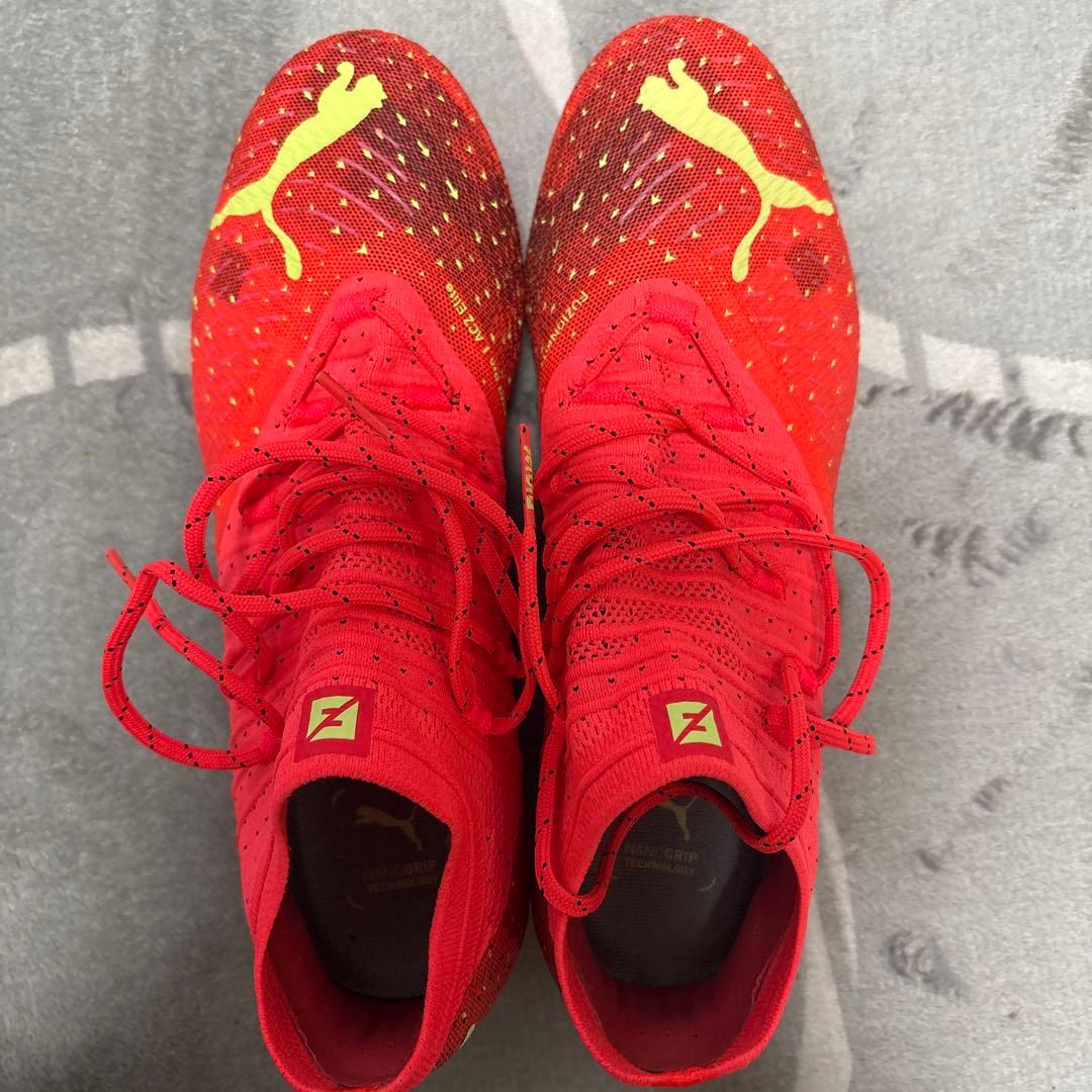 PUMA futureレッドFG.AG