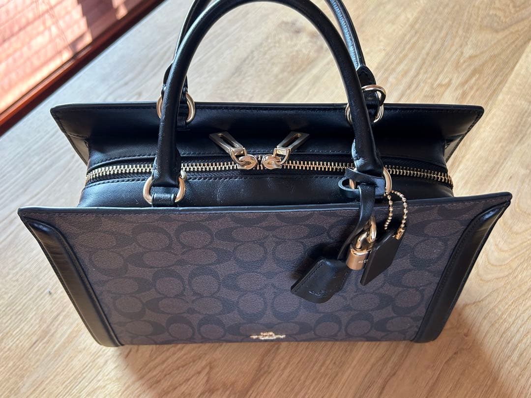 COACH コーチ ショルダーバッグ / 二つ折り財布