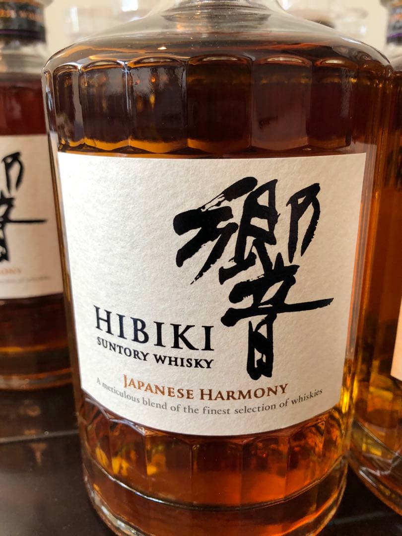 1本単価11,990円サントリー響ジャパニーズハーモニーNV700ml×17本