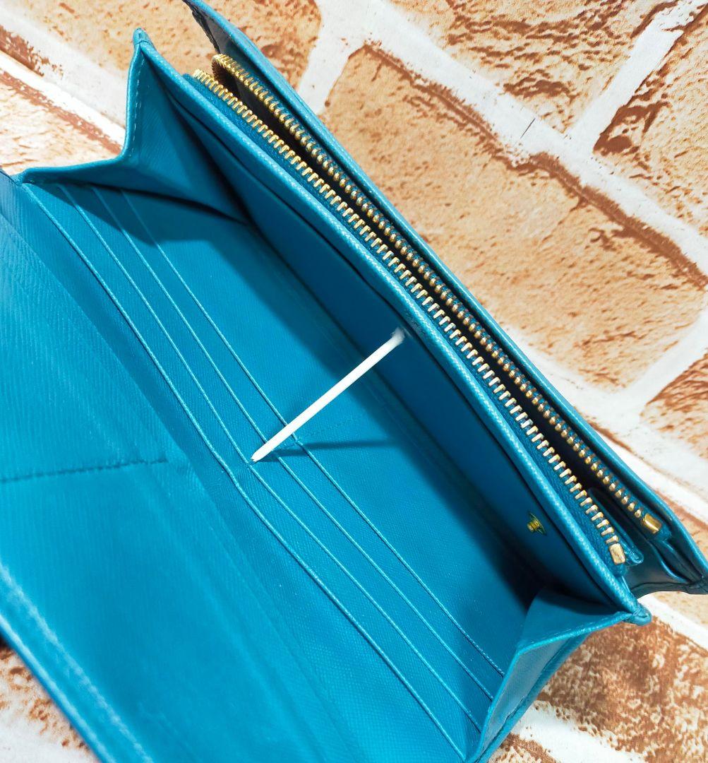 PRADA ターコイズ 長財布