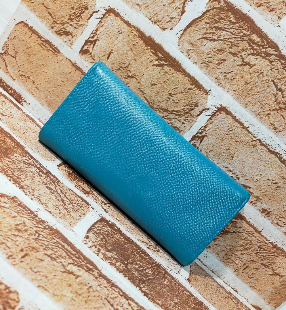 PRADA ターコイズ 長財布