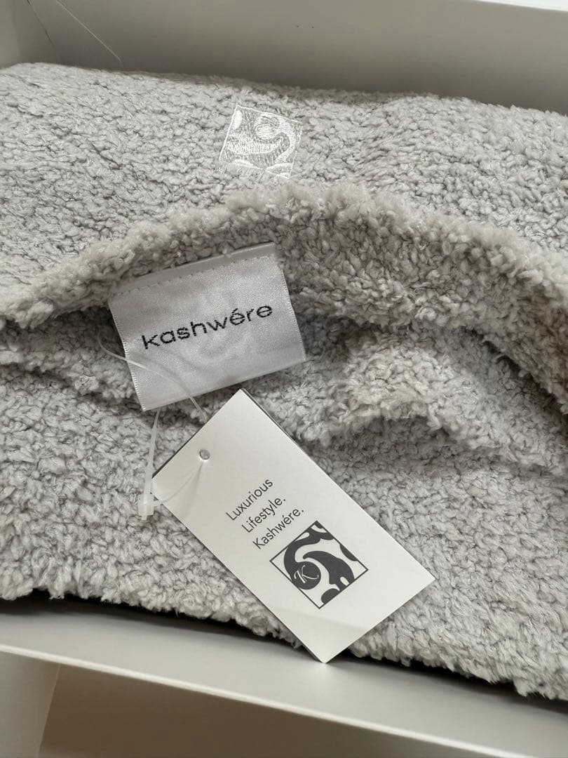 Kashwére カシウエア　ハーフブランケット