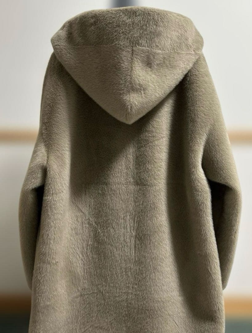 マイカアンドディール フーデッドファーコート ロングコート24AW