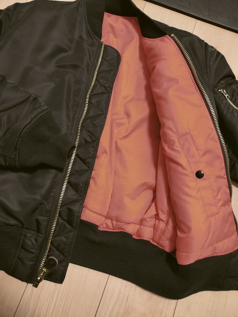Alpha Industries MA-1フライトジャケットM 黒