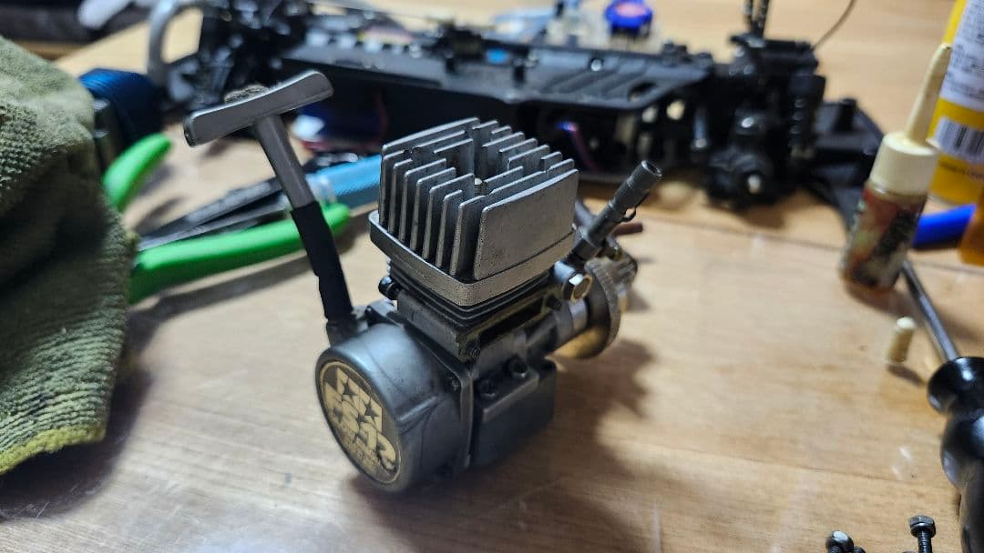 タミヤ TG10 エンジンカー 中古 エンジン分解清掃 始動 メカ調整済み