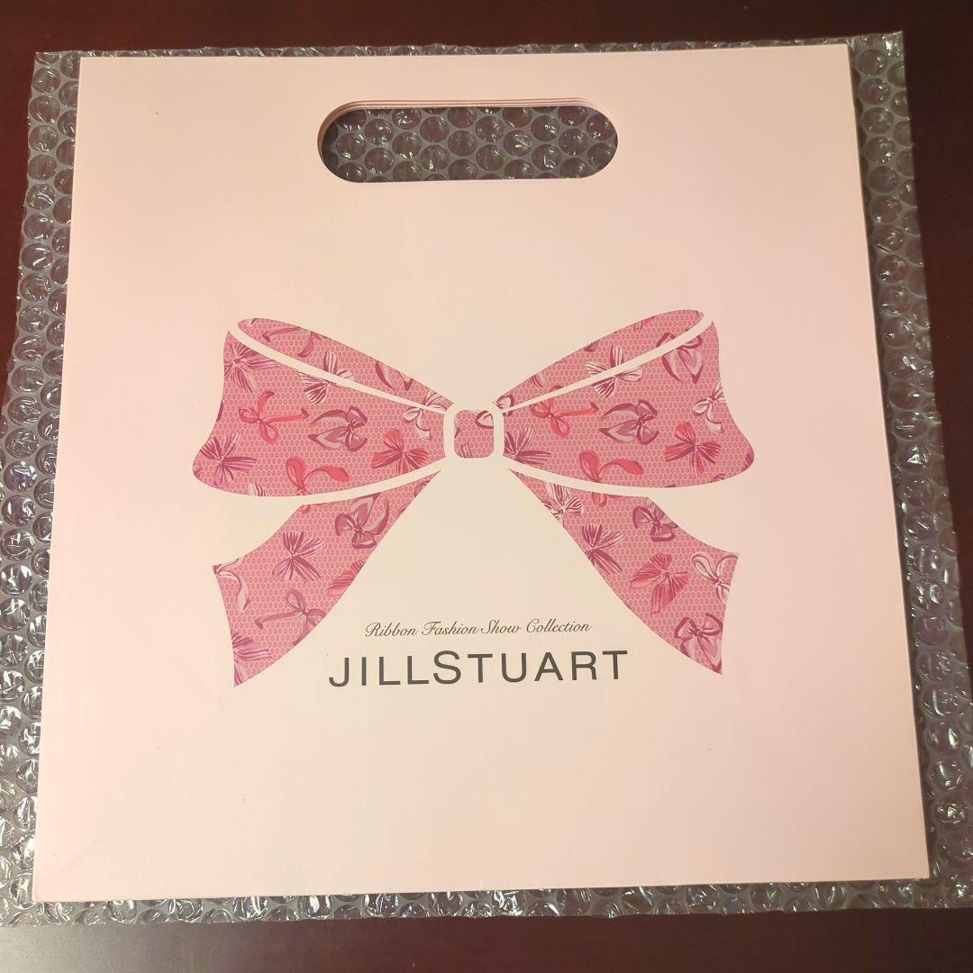 ☆新品未開封☆ショッパー付☆ジルスチュアート クリスマスコフレ 2025