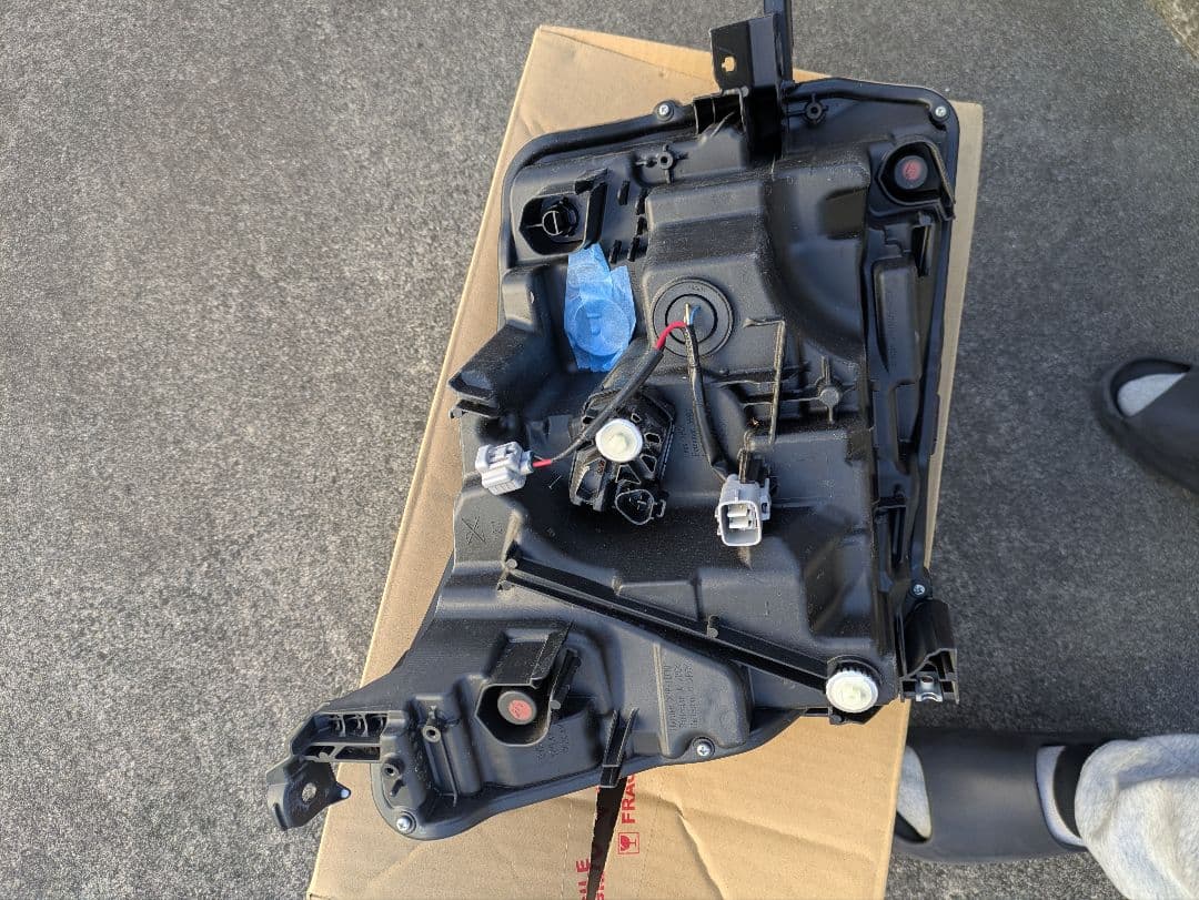 LA150Fスバルステラカスタム左カスタムヘッドライト　ムーブ