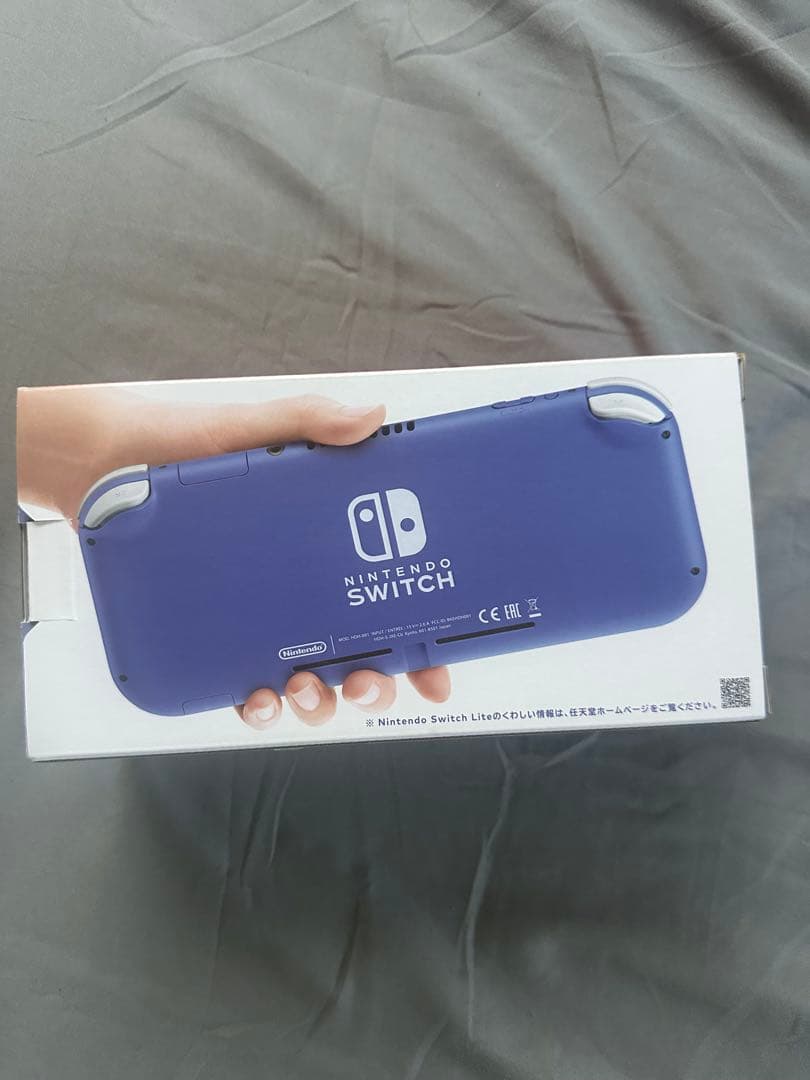 任天堂Switchライト　新品未使用　ブルー