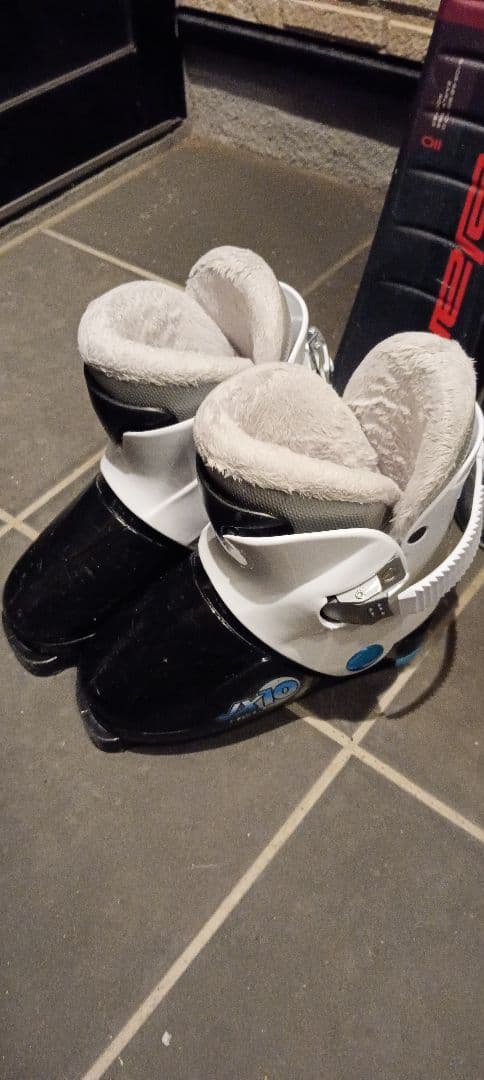 U-FLEX MAXX スキー板とLEKIポールセット