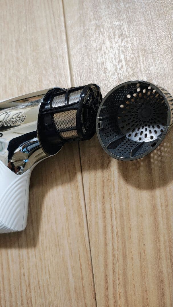 1週間限定 特別価格！ リファ ドライヤー ホワイト 2022年製 AB10