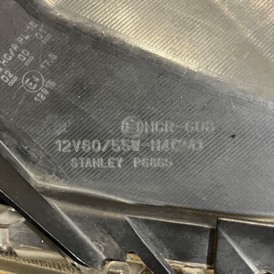 フィット GE6 右ヘッドライト STANLEY P6865 バルブ無