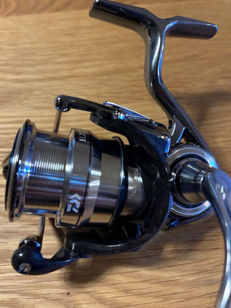 ダイワ 18イグジストFC LT 2000S-H