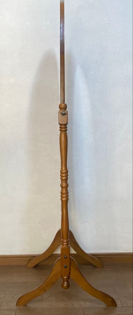 【新品/送料込み】クラシック 木製スタンドミラー 脚付き 姿見