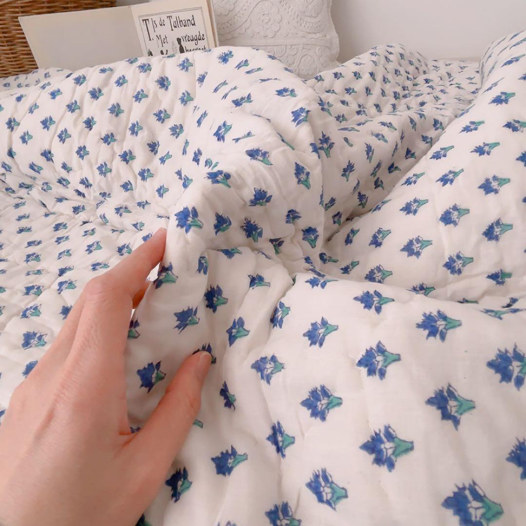 キルト　ブロックプリントキルト　インドの布団　ソファーカバー　ベッドカバー