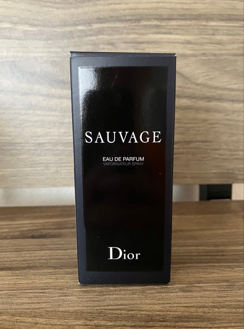 Dior ソヴァージュ オードパルファン 30ml（箱付き・正規品）